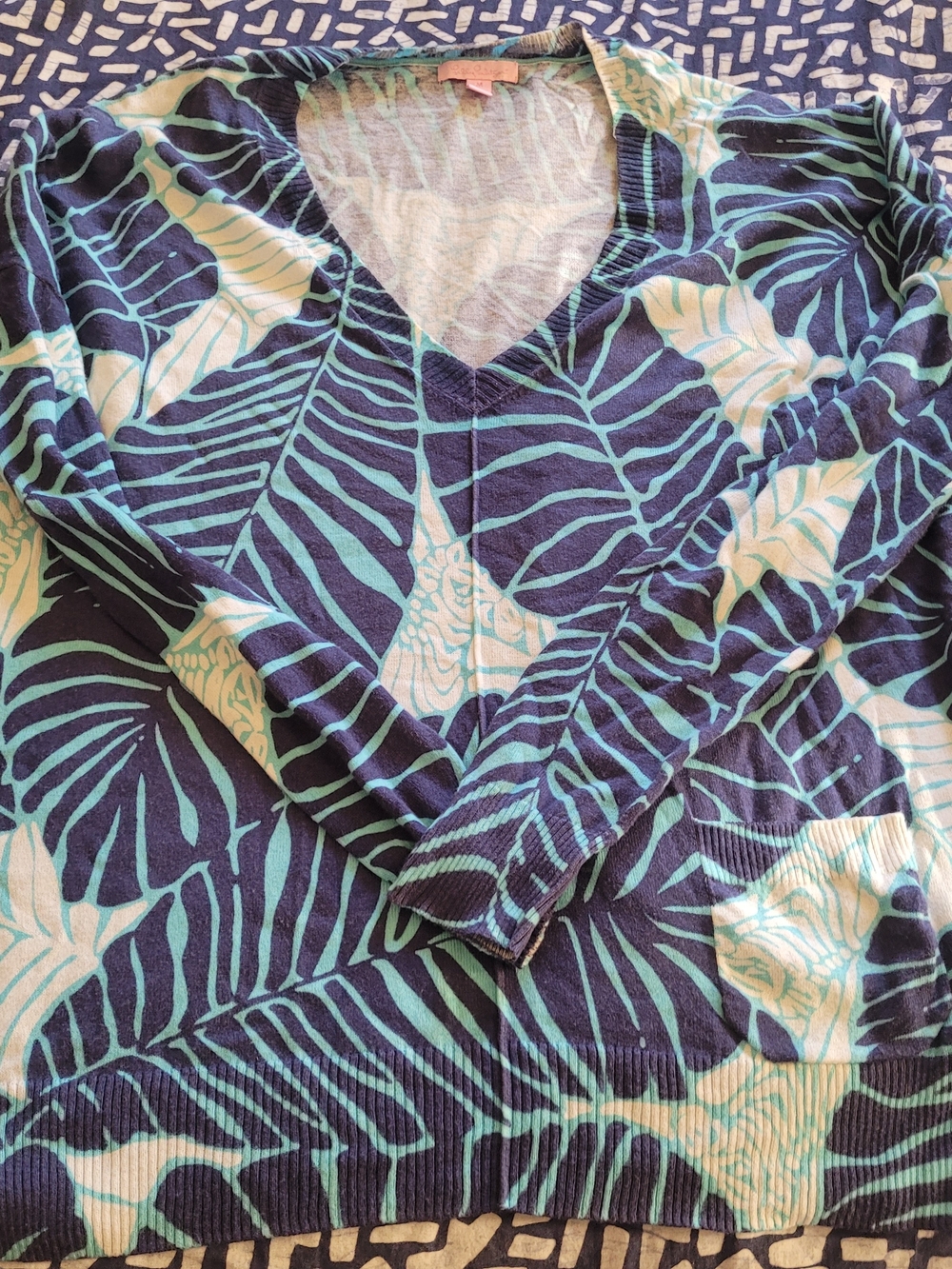 Lilly Pulitzer Navy, Teal & Cream Palm V-Neck Sweater